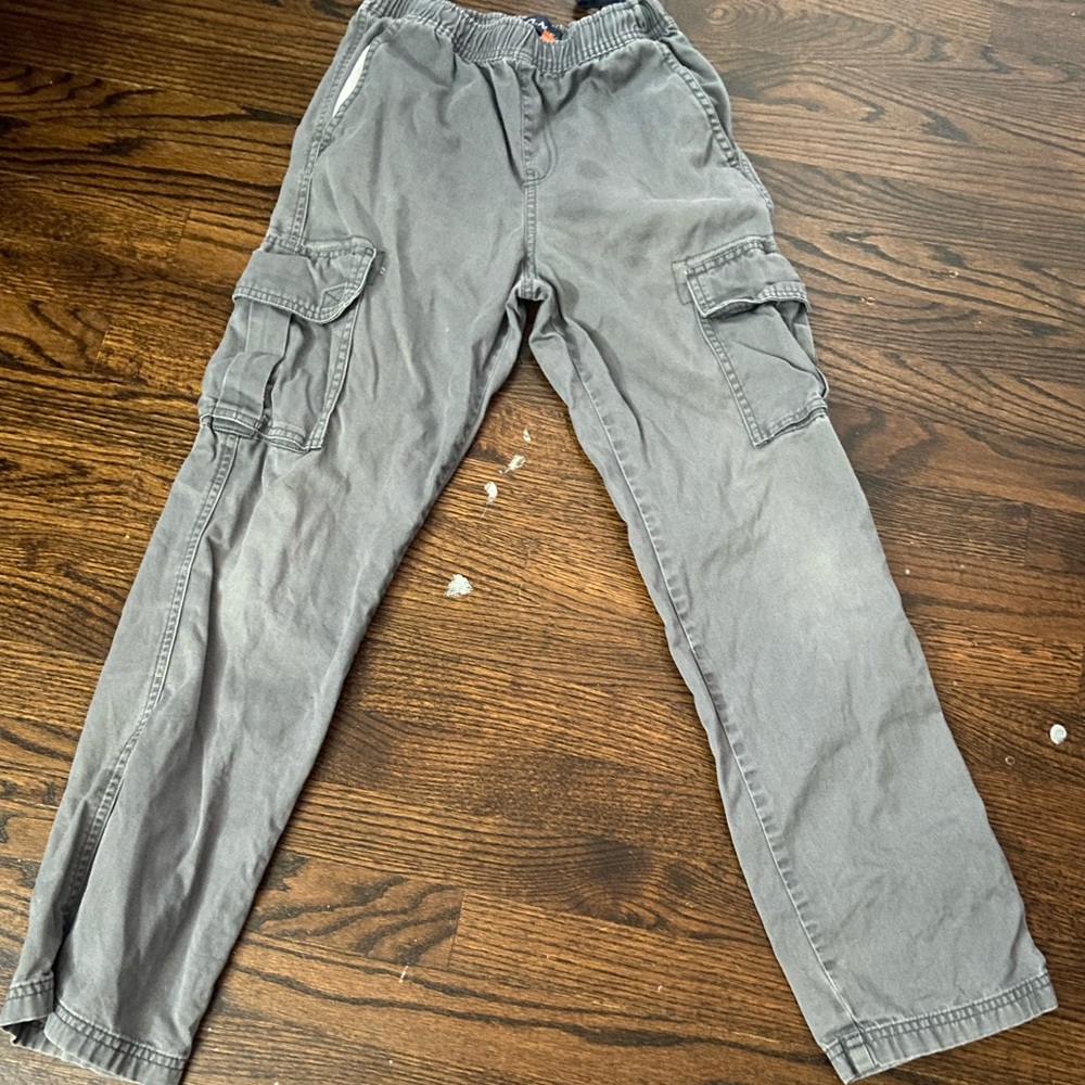 Grey cargo pants size 12 in boys. Children’s place pants